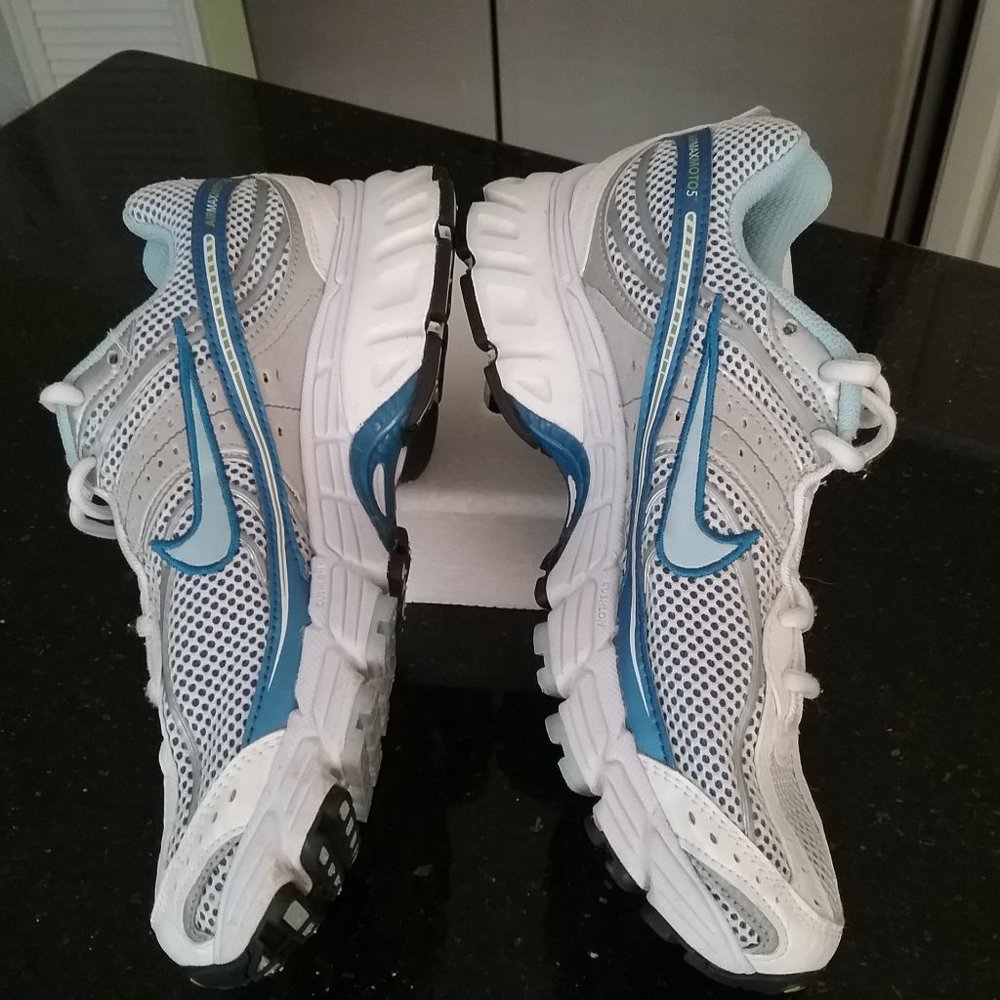 Nike Air Max Moto 5+ Bowerman Series Women's Sz 6